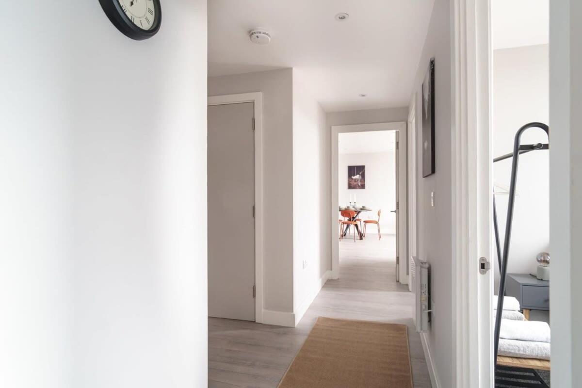 Fantastic 3 Bedroom Manchester Apartment Buitenkant foto